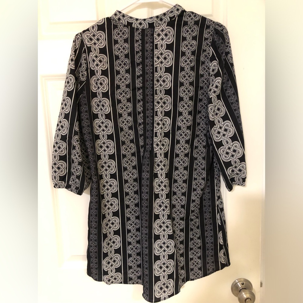 2/$20 Jade Maternity Black Gray Print Tunic Top 3/4 Sleeve Boho Sz M - Picture 8 of 11